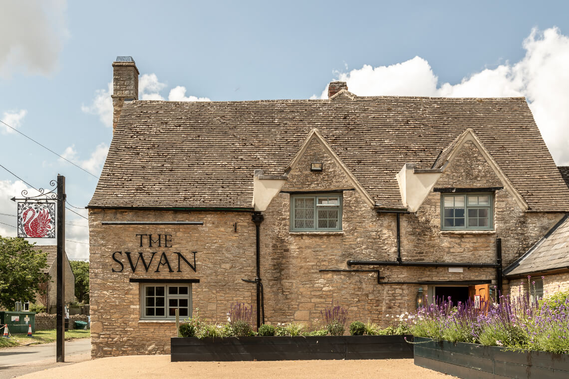 The Swan Inn, Cotswolds